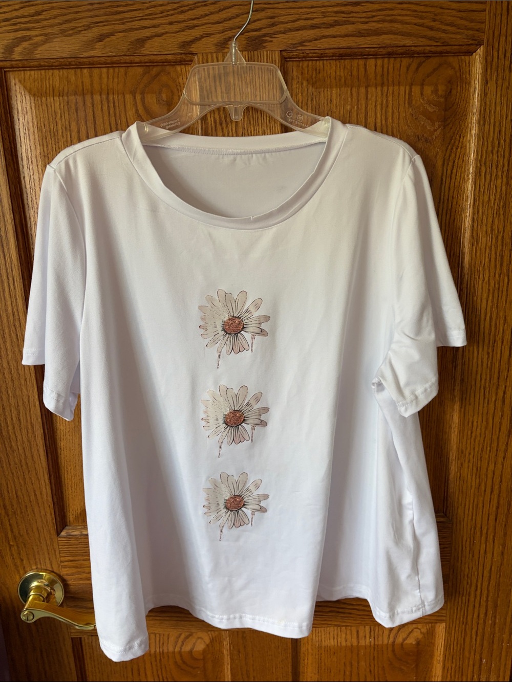 SHEIN White Short Sleeve Tee with Daisy Trio Graphic